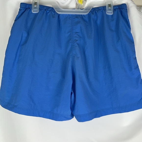 The North Face WOMEN'S belted lined shorts pockets Sz Lg in blue - Picture 3 of 11